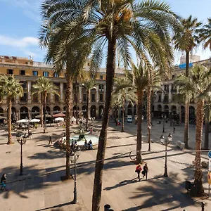 Do Placa Reial Powered By Sonder Hotel Barcelona